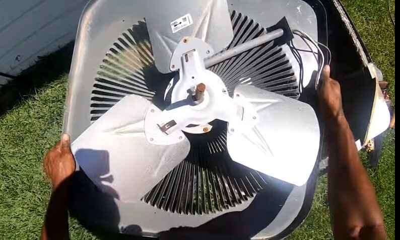 Cleaning the Fan Blades and Condenser Coils