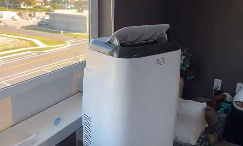 Black and Decker portable air conditioner not blowing cold air